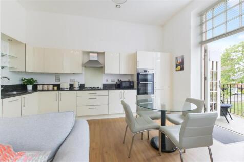 PARKLANDS COURT -3.jpg