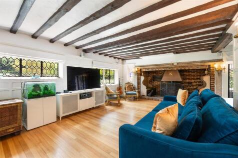 APPLE TREE COTTAGE  (5).jpg