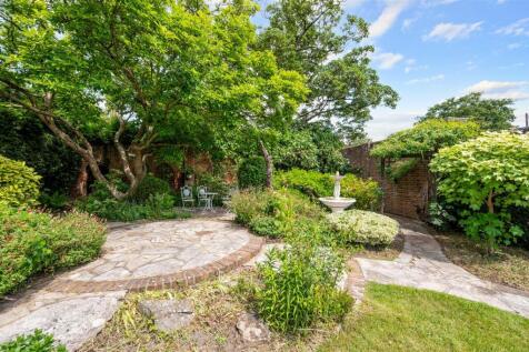 APPLE TREE COTTAGE  (20).jpg