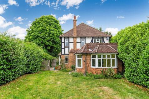 WOODCOTE HURST, 19-35.jpg