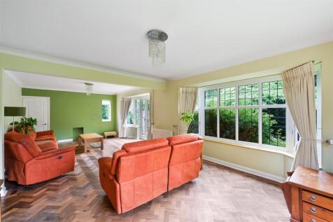 WOODCOTE HURST, 19-50.jpg