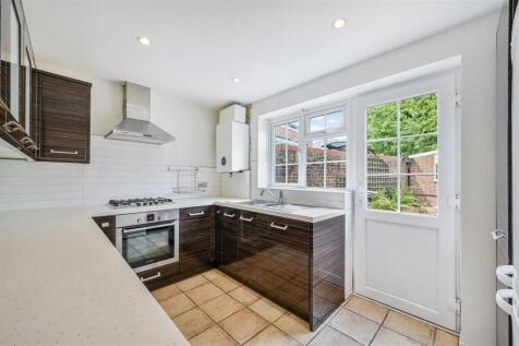 UPPER HIGH STREET, -13.jpg