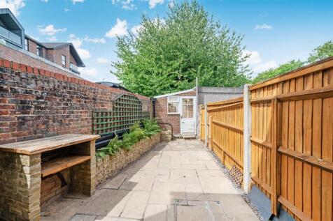 UPPER HIGH STREET, -27.jpg