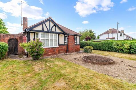 WHITEHORSE DRIVE,  GARDEN- (2).jpg