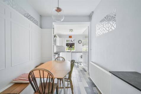 LOWER HILL ROAD -7.jpg