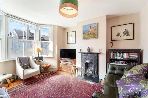 LOWER COURT ROAD (6).jpg