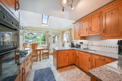 GROSVENOR ROAD (6).jpg