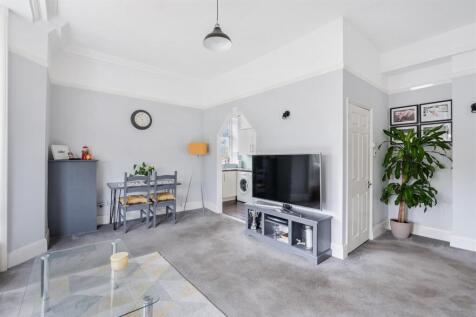 WOODCOTE HALL (8).jpg