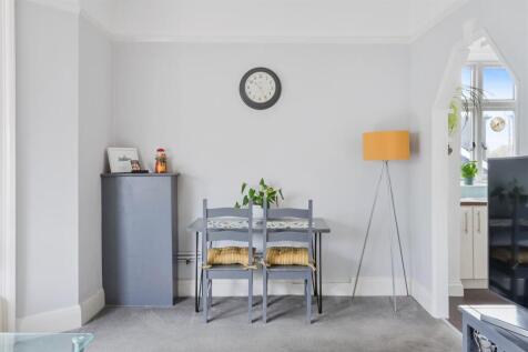 WOODCOTE HALL (7).jpg