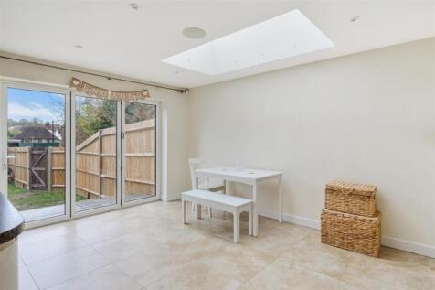 WHITEHORSE DRIVE (10).jpg