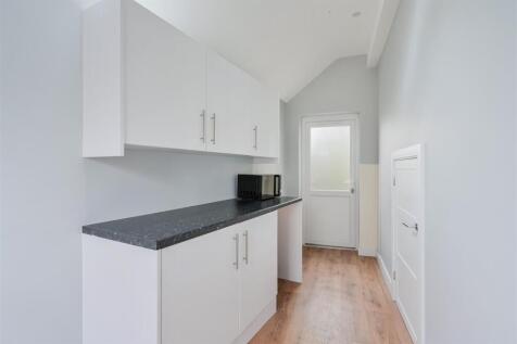 WHITEHORSE DRIVE (9).jpg