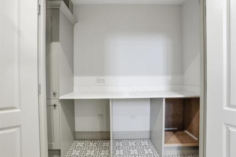 1578342896 - 5 Amberwood Grove -61.jpg