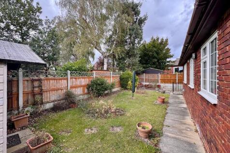 Rear Garden1