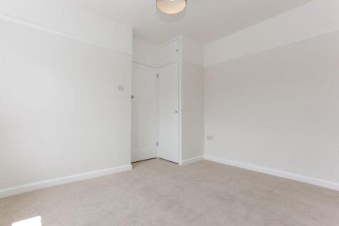 120 Mill Rd-16