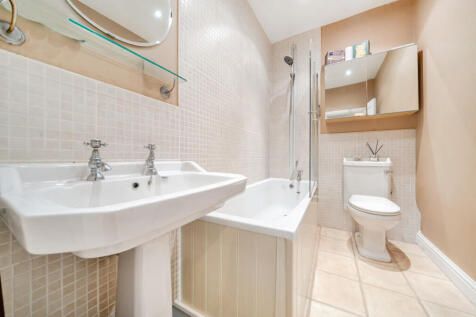 1370659-3-68f0fb9...