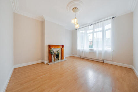 1370622-9-68f5f9d...