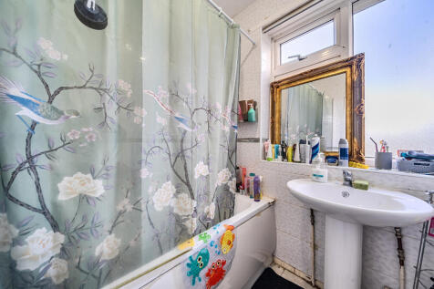 1373200-1-68ff848...