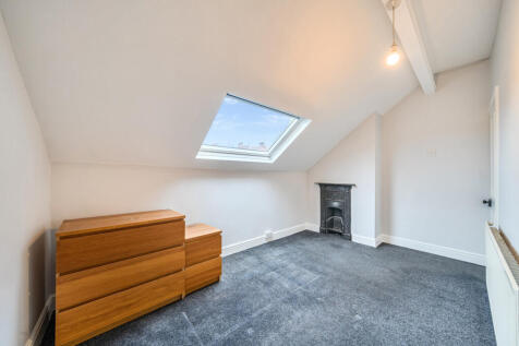 1372791-3-6908852...