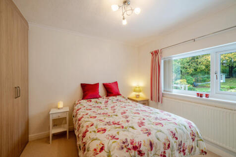 1371922-19-6904a1...