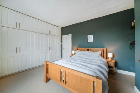 1374450-15-690493...