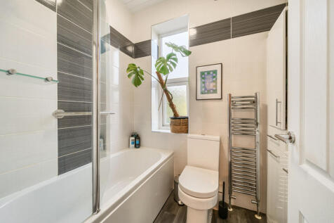 1374450-17-690493...