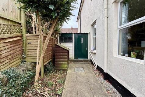 Rear Garden Access To Garage