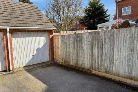 Garage &amp; Parking