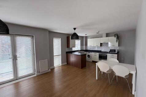 Open Plan Kitchen/Living Area