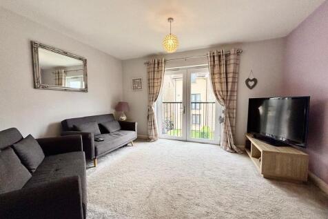 Lounge / Additional Bedroom