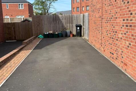Off Street Parking x 2