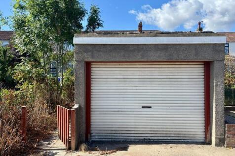 Detached Garage
