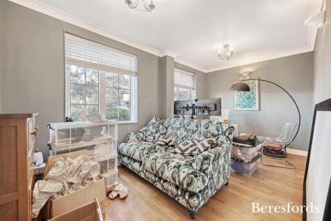Reception/Bedroom