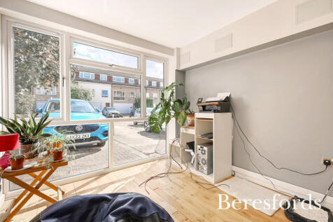 Bedroom/Study