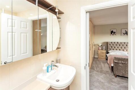 En Suite Bathroom