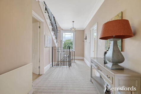 1st Floor Landing