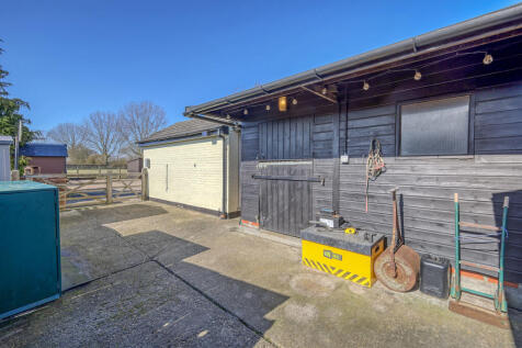 Stables/Yard