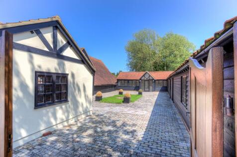 Barns &amp; Courtyard