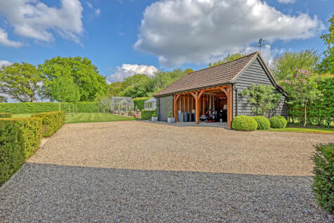 Workshop/Cart Lodge