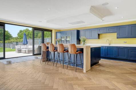 Kitchen/Reception