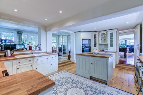 Kitchen/Breakfast