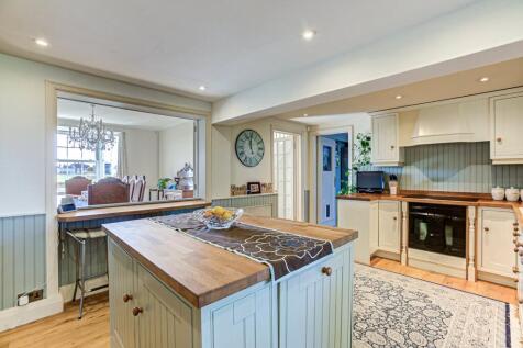 Kitchen/Breakfast