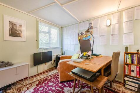 GARDEN STUDIO