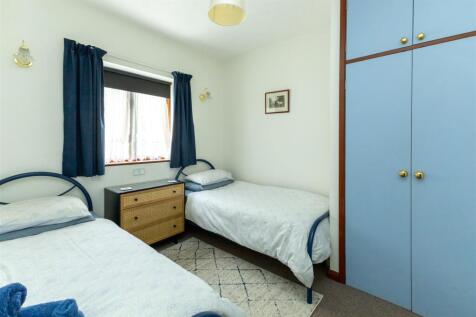 HOLIDAY COTTAGE