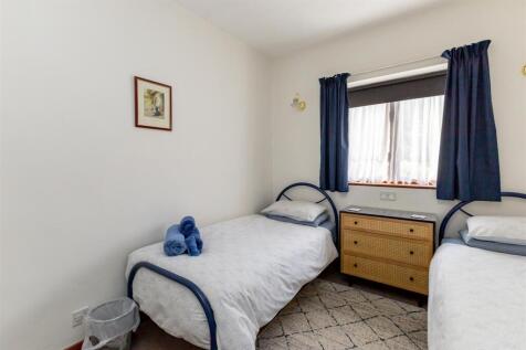 HOLIDAY COTTAGE