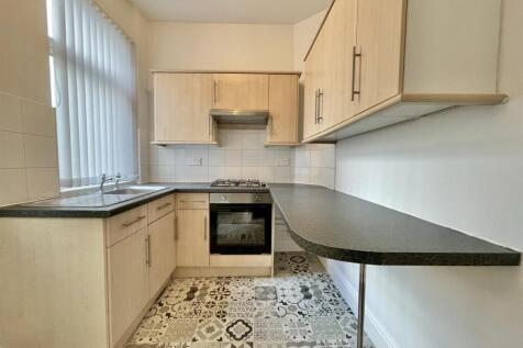 110 Beech Kitchen (6).jpeg