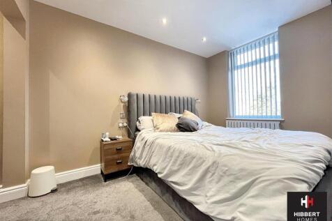 20 Brownlow Avenue 16.jpg
