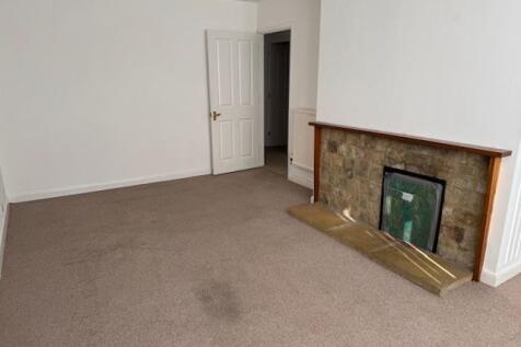 SITTING/DINING ROOM