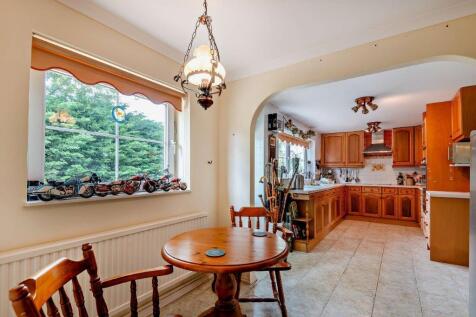 BREAKFAST ROOM