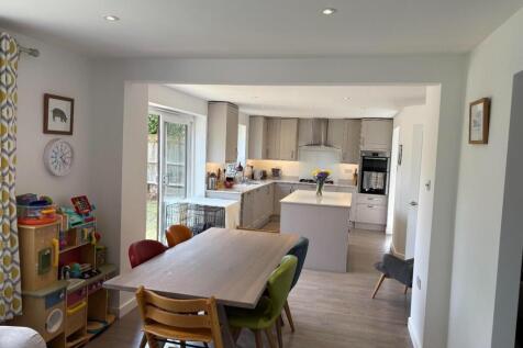 KITCHEN/DINING/FAMILY ROOM