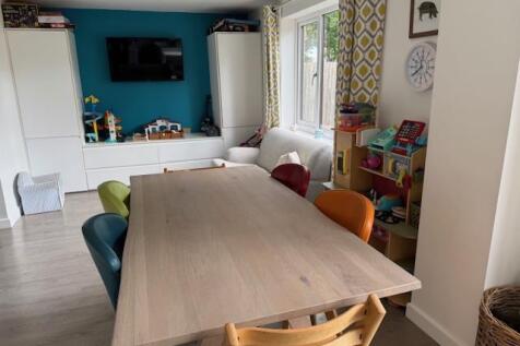 KITCHEN/DINING/FAMILY ROOM